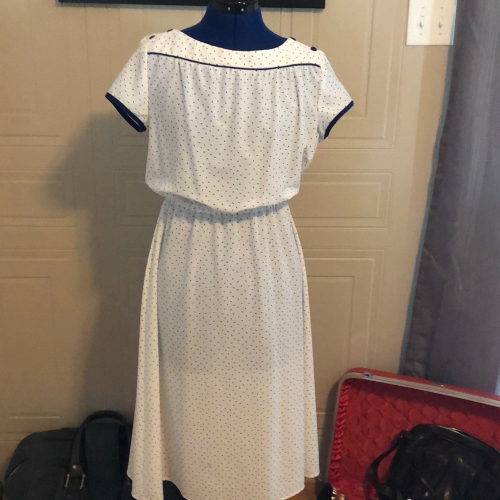 LAST CALL VTG ivory with navy print dress